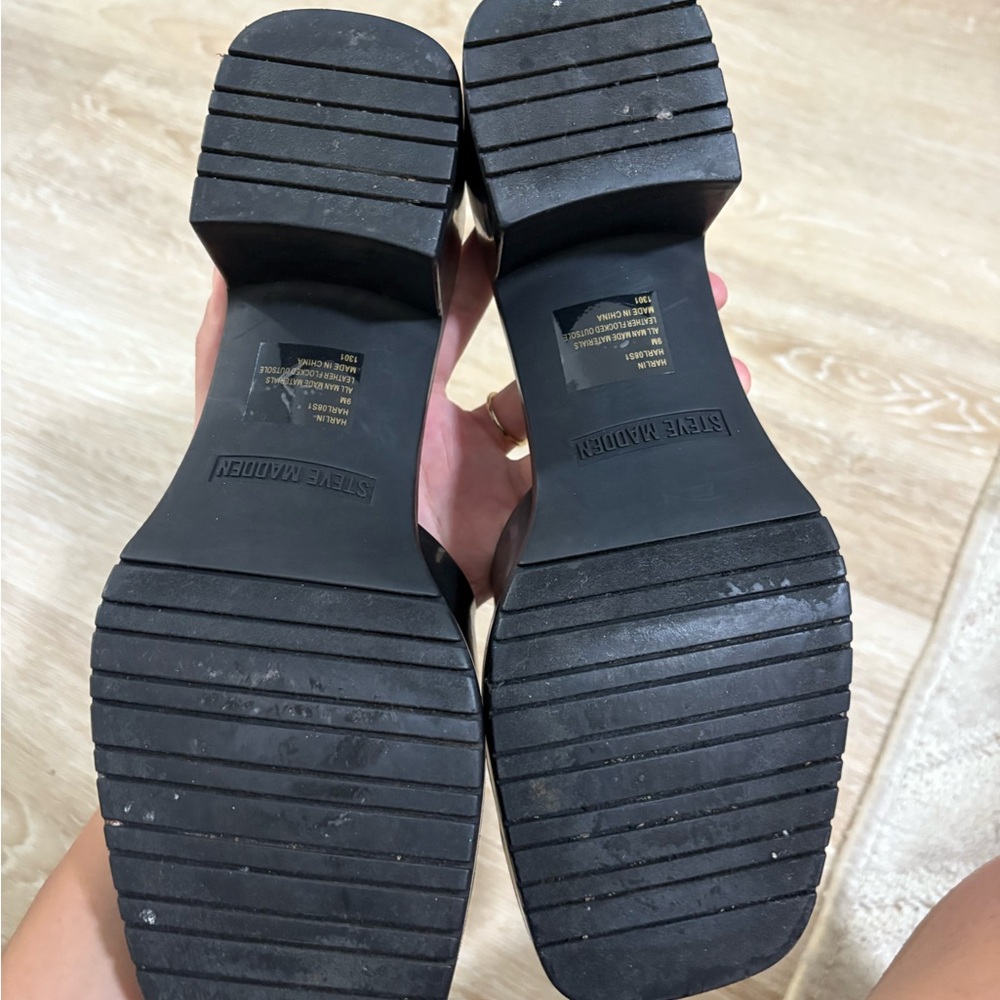 Women's Black Slide Sandals - Picture 3 of 5